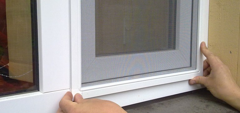 Как установить москитную сетку на окно или дверь своими руками